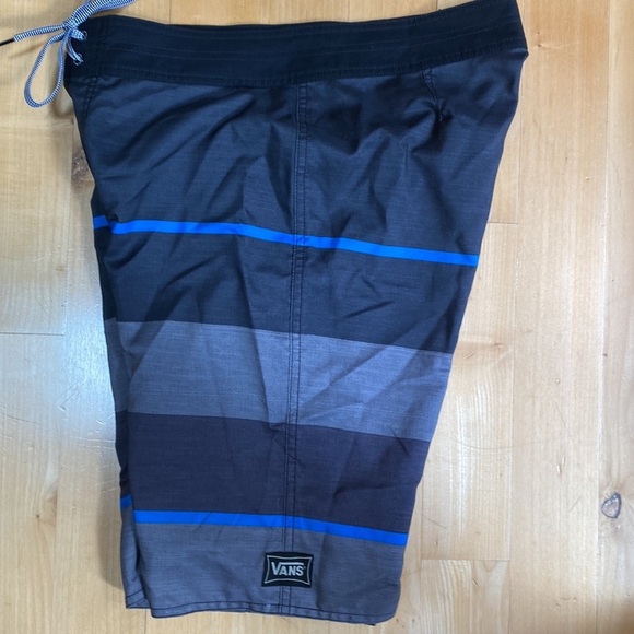 VANS | swim shorts - Picture 5 of 5